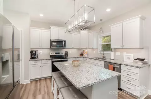 Kitchen - 2918 Plum Thicket Ct, Monroe, NC 28112 photo 2 of 2