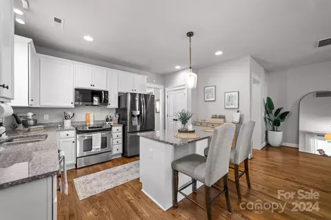 Kitchen - 15862 Kiser Corner Ln, Davidson, NC 28036 photo 1 of 5