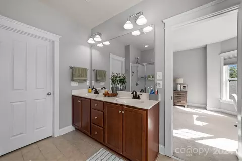 Bath - 15862 Kiser Corner Ln, Davidson, NC 28036 photo 1 of 2