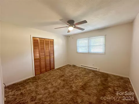Bedroom - 140 E Chamblee Dr, Salisbury, NC 28147 photo 1 of 3