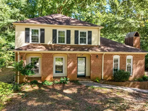 306 Greenwood Pl, Belmont, NC 28012