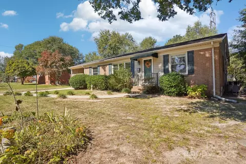 1026 Holly Dr, Gastonia, NC 28054