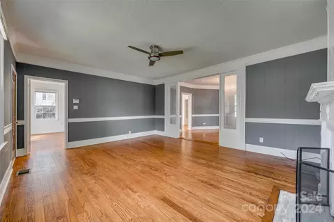 Living - 749 W Brooklyn Ave, Lancaster, SC 29720 photo 2 of 6