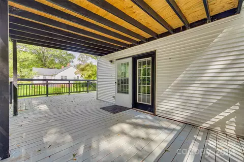 Exterior - 749 W Brooklyn Ave, Lancaster, SC 29720 photo 3 of 7