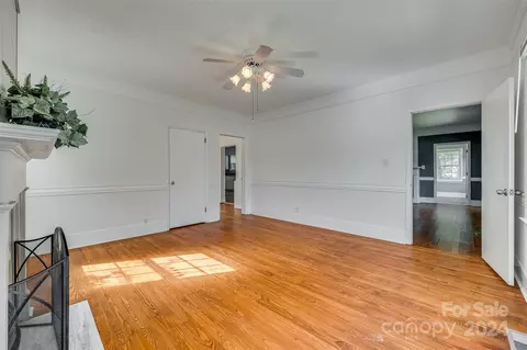 Living - 749 W Brooklyn Ave, Lancaster, SC 29720 photo 5 of 6