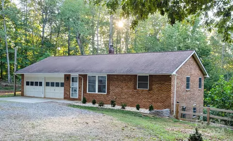 6802 Davis Rd, Waxhaw, NC 28173