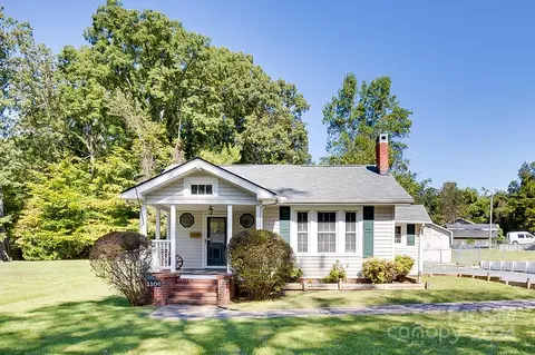 1106 Chapelgate Ln, Asheboro, NC 27205