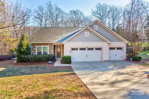 7324 Friar Tuck Ln, Mint Hill, NC 28227