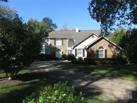 114 Blue Sky Ct, Mooresville, NC 28117