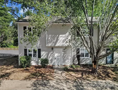 3226 Heathstead Pl, Charlotte, NC 28210