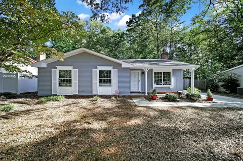 8415 Huntdale Ct, Charlotte, NC 28212