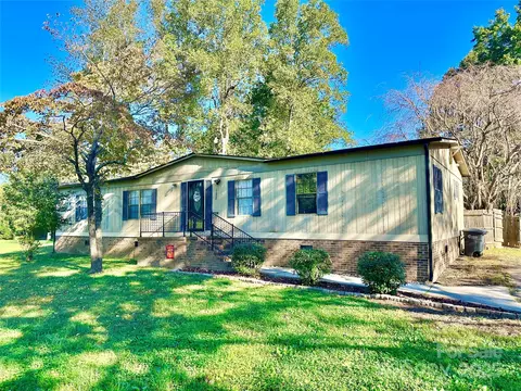 125 Pineville Rd, Statesville, NC 28677
