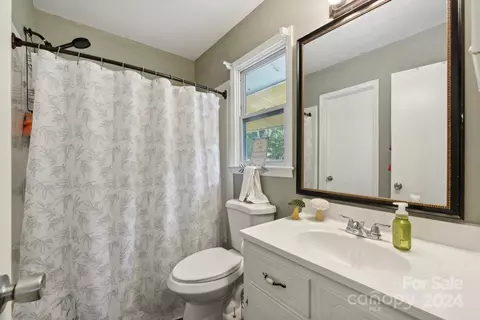 Bath - 7700 Davis Rd, Mint Hill, NC 28227 photo 2 of 2