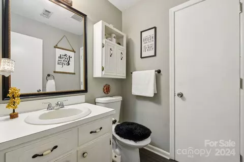 Bath - 7700 Davis Rd, Mint Hill, NC 28227 photo 1 of 2