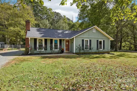 Exterior - 7700 Davis Rd, Mint Hill, NC 28227 photo 4 of 4