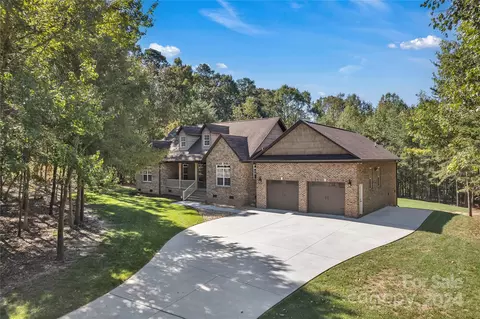 225 Greenway Ave, Cherryville, NC 28021