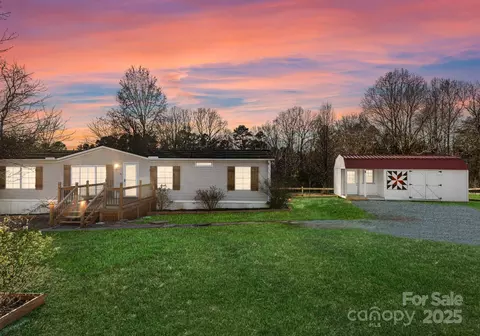 1812 Shearers Rd, Davidson, NC 28036 photo 3