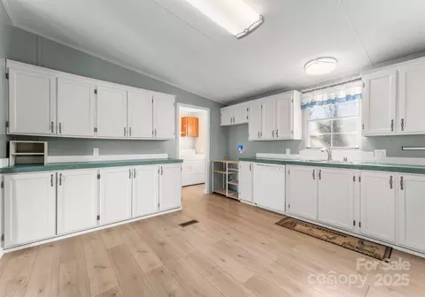 1812 Shearers Rd, Davidson, NC 28036 photo 9