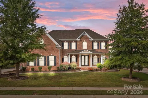 4160 Green Park Ct, Harrisburg, NC 28075