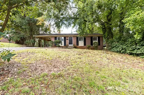 2939 Ravencroft Dr, Charlotte, NC 28208