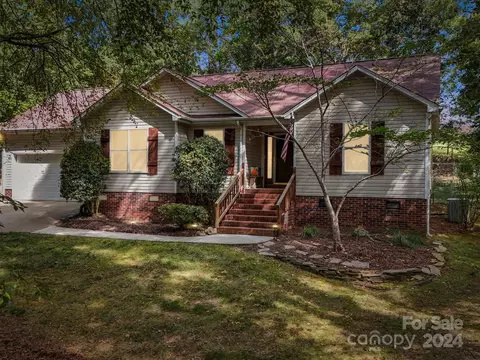 1874 Waldeck Ct, Mount Pleasant, NC 28124