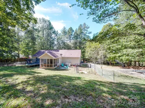 Exterior - 1874 Waldeck Ct, Mount Pleasant, NC 28124 photo 10 of 11