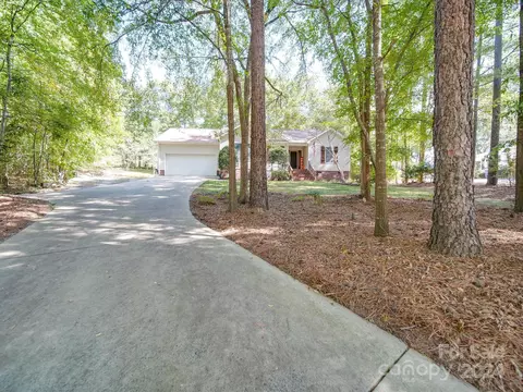 Exterior - 1874 Waldeck Ct, Mount Pleasant, NC 28124 photo 2 of 11