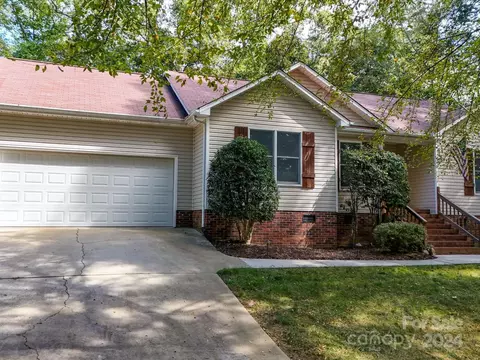 Exterior - 1874 Waldeck Ct, Mount Pleasant, NC 28124 photo 3 of 11