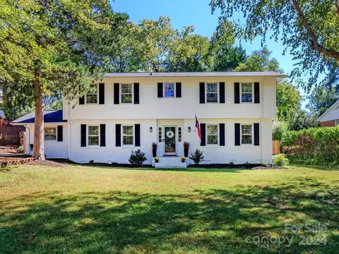 7431 Folger Dr, Charlotte, NC 28226