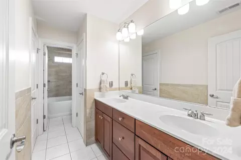 Bath - 4645 Timnah Ln, Monroe, NC 28112 photo 2 of 4