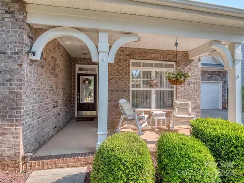 8428 Whitehawk Hill Rd, Waxhaw, NC 28173