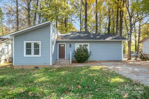 7301 Dorn Cir, Charlotte, NC 28212