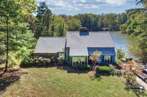 7400 Delta Ln, Charlotte, NC 28215