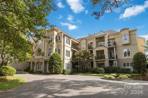2615 Selwyn 305 Ave #305, Charlotte, NC 28209