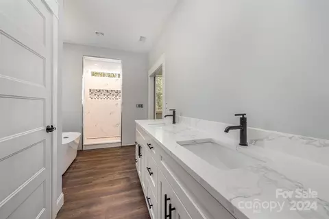 1043 Lester Rd, Clover, SC 29710 photo 19