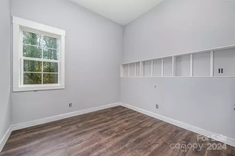 1043 Lester Rd, Clover, SC 29710 photo 31