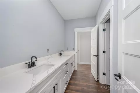 1043 Lester Rd, Clover, SC 29710 photo 25