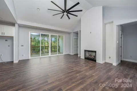 1043 Lester Rd, Clover, SC 29710 photo 11
