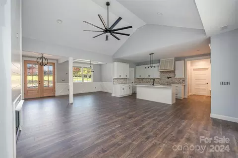 1043 Lester Rd, Clover, SC 29710 photo 9