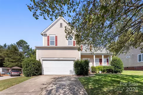 13505 Misty Dew Ct, Charlotte, NC 28273