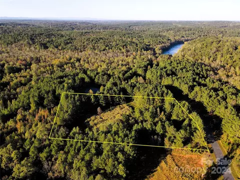 111 River View Dr, Mooresboro, NC 28114