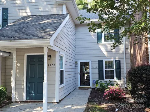9228 Kings Canyon Dr, Charlotte, NC 28210
