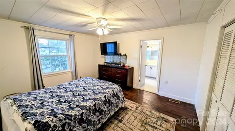 Bedroom - 2292 Shiloh Unity Rd, Lancaster, SC 29720 photo 5 of 6