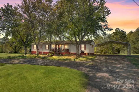 1851 Morris Creek Rd, Granite Falls, NC 28630
