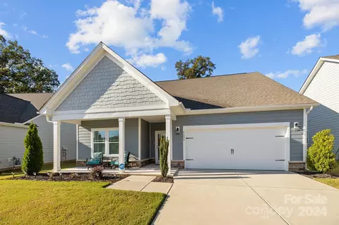 4604 Grove Manor Dr, Waxhaw, NC 28173
