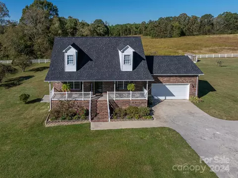 210 Cameron Dr, Kings Mountain, NC 28086