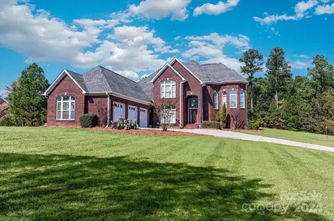 2621 Pine Point Dr, York, SC 29745