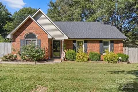 6909 Green Haven Ln, Monroe, NC 28110