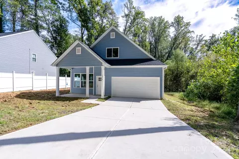 5318 Cross St, Charlotte, NC 28269