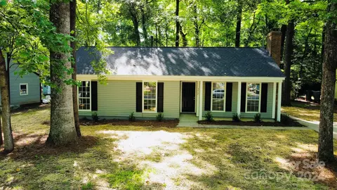 5412 Great Wagon Rd, Charlotte, NC 28215